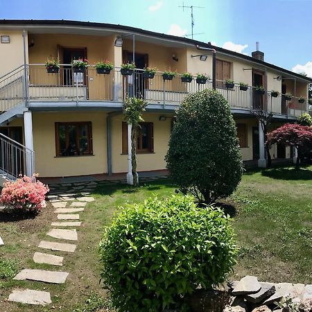 Ostello Casa Emmaus Maccagno Eksteriør bilde